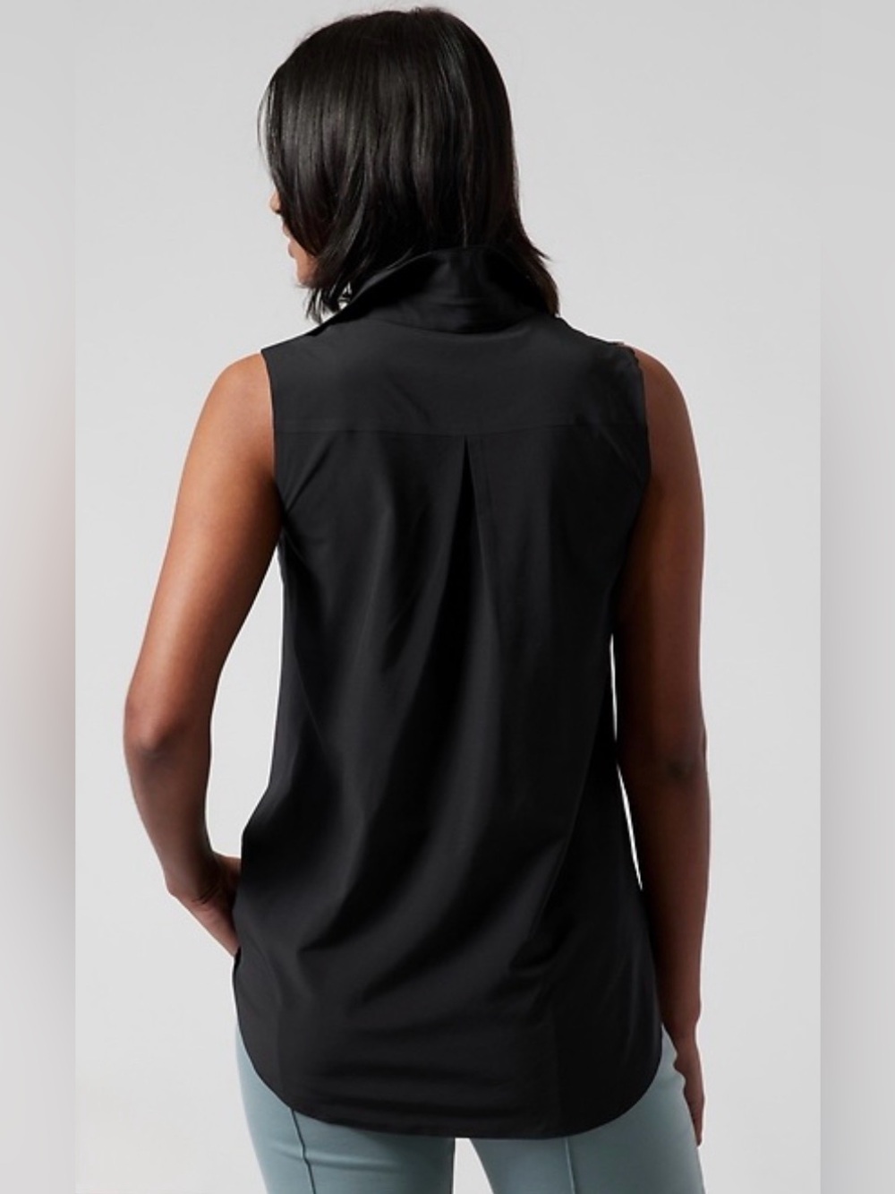 Athleta Urbanite Sleeveless Button-Down. GUC. Black, Size Medium - Picture 2 of 6